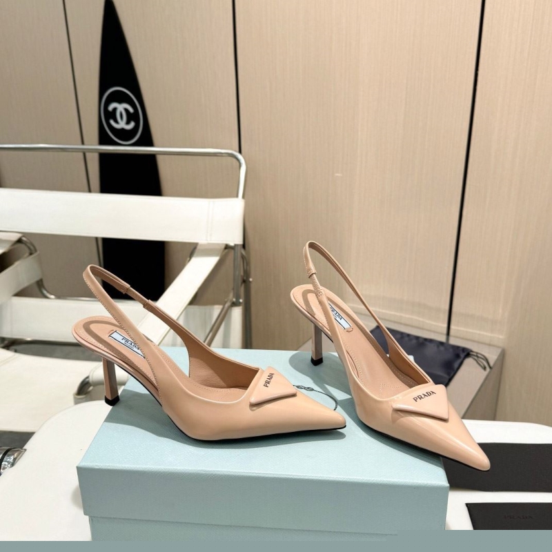 Pra*a sandals